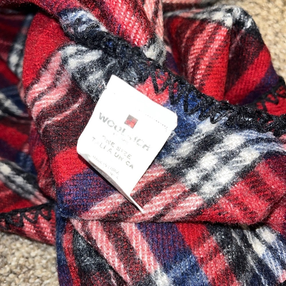 Woolrich Red Tartan Plaid Viscose Blend Wrap Around Fleece Poncho Womens Sz OS - Picture 5 of 6